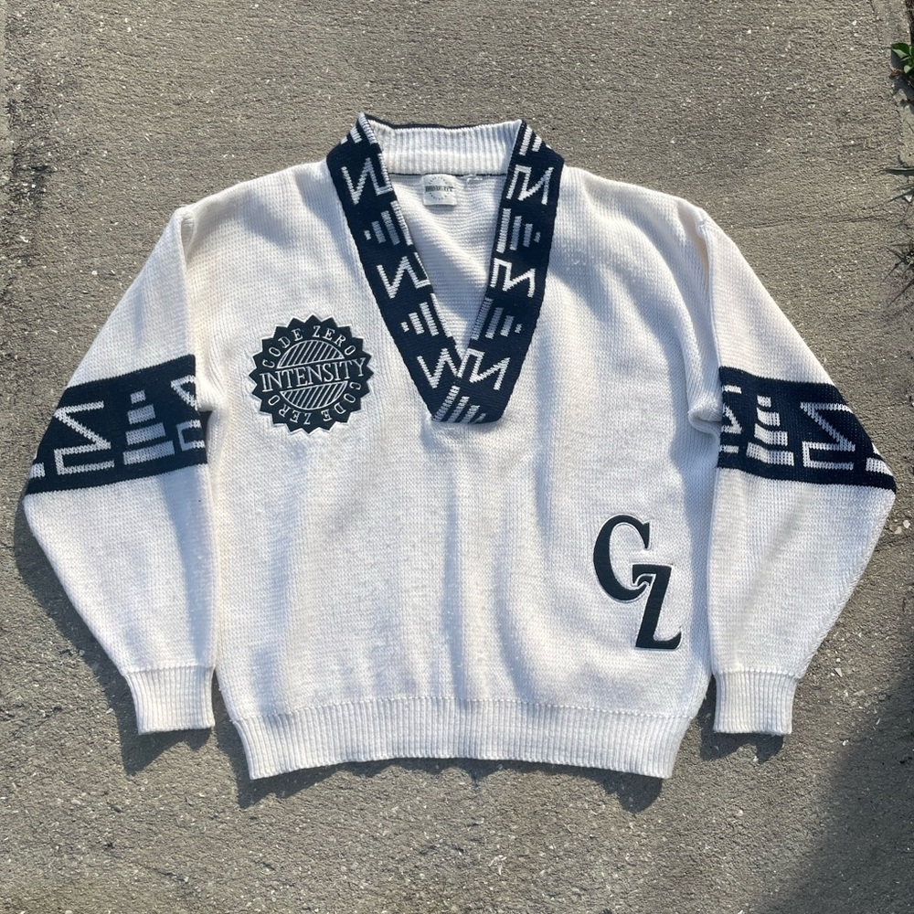 Vintage White Sweater (Code Intensity) - image 1